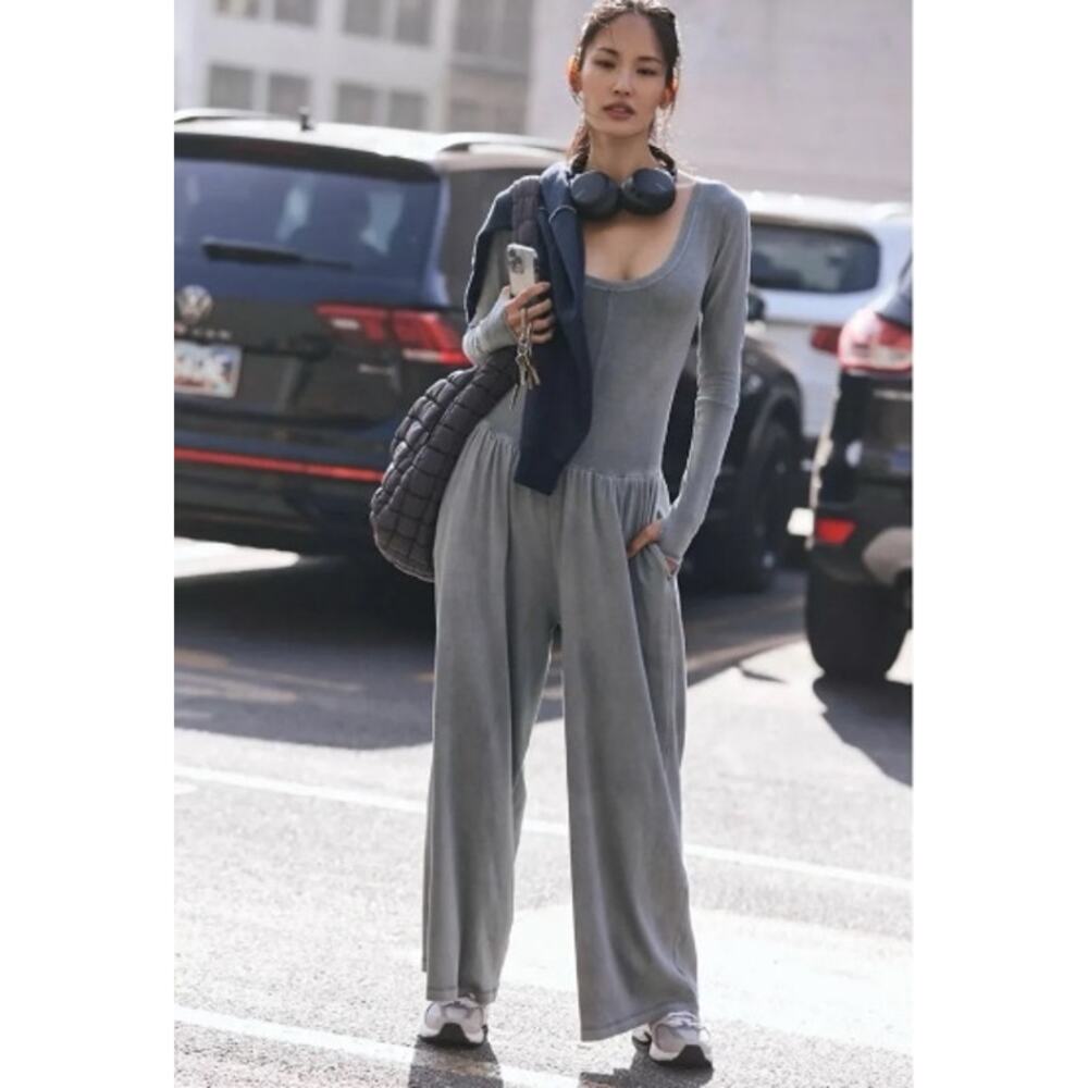 049 NWOT Free People Movement Hot Shot Wide Leg Onesie Jumpsuit | Grey | Size S
